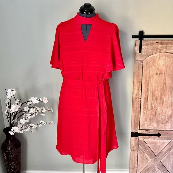 Lane Bryant Flutter Sleeve Keyhole Dress NWT Size 20 - Picture 3 of 6